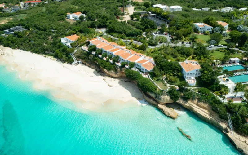 La casualidad que convirtió a una isla pequeña del Caribe en un paraíso millonario por la IA